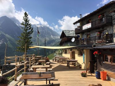rifugio ferraro resy val d�ayas etappenunterkunft