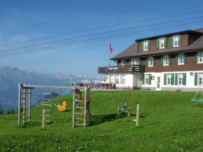 Familienwanderung Schweiz Berggasthof Burgeist auf Rigi
