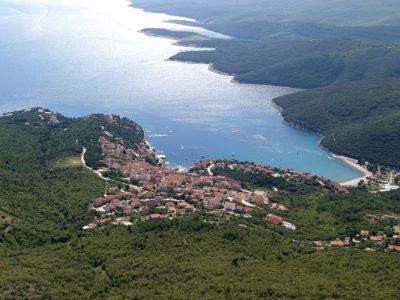 Der Ort Rabac auf der Halbinsel Istrien.
