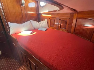 Dreibett-Kabine Doppelbett