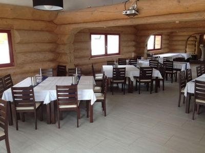 einzeltische speisesaal blockhaus