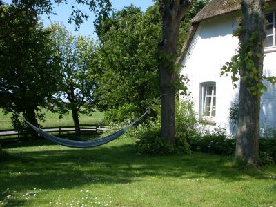 In der H�ngematte hinterm Haus die Seele baumeln lassen.