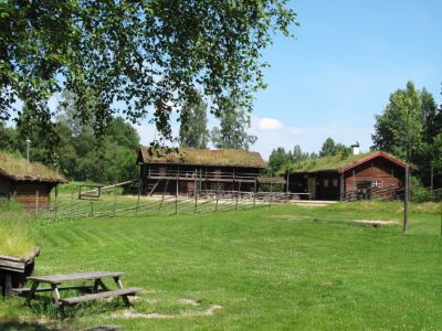 familienabenteuer schweden holzhuette