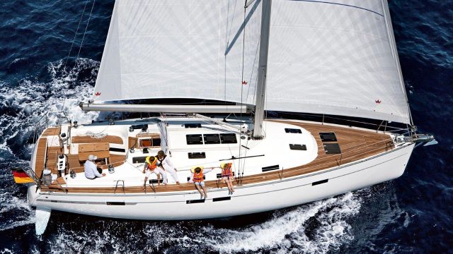 segelt�rn f�r familien in dalmatien kroatien yacht von oben