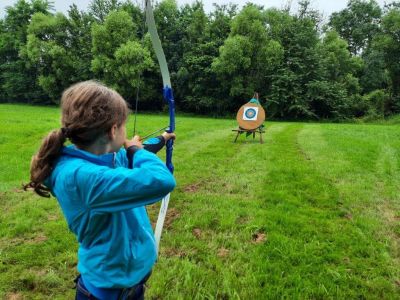 zelten in deutschland mit familie kinderprogramm bogenschie�en