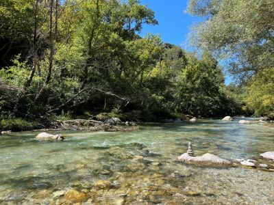 Steinm�nnchen Acheron Fluss in Epirus