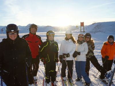 Skifahren gemeinsam mit anderen macht Spa�.